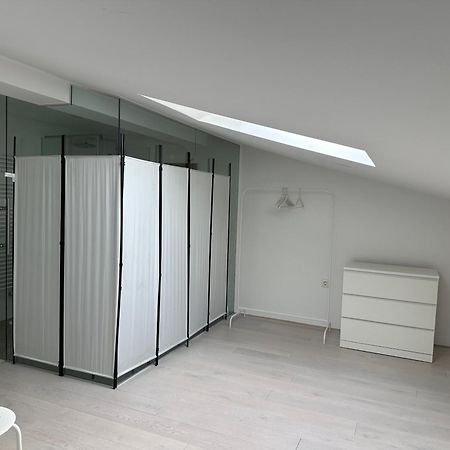 Black & White Apartments Rozna Dolina Liubliana Exterior foto
